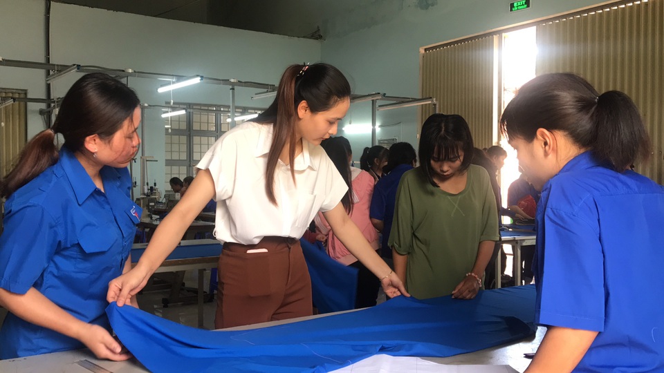 Chọn nghề phù hợp cho học sinh đồng bào dân tộc thiểu số để tránh bỏ học - 1 Chọn nghề phù hợp cho học sinh đồng bào dân tộc thiểu số để tránh bỏ học - 1