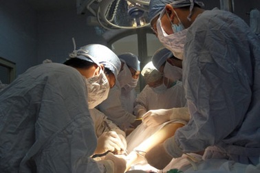 Bi hài chuyện... phẫu thuật ngực