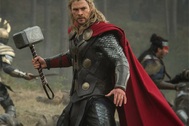 “Thần sấm” Thor là người đàn ông gợi tình nhất thế giới
