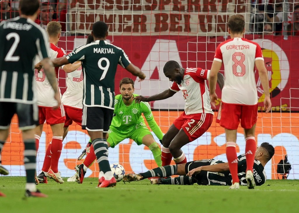 Bayern Munich hạ Man Utd trong cơn mưa bàn thắng ở Allianz Arena - 3