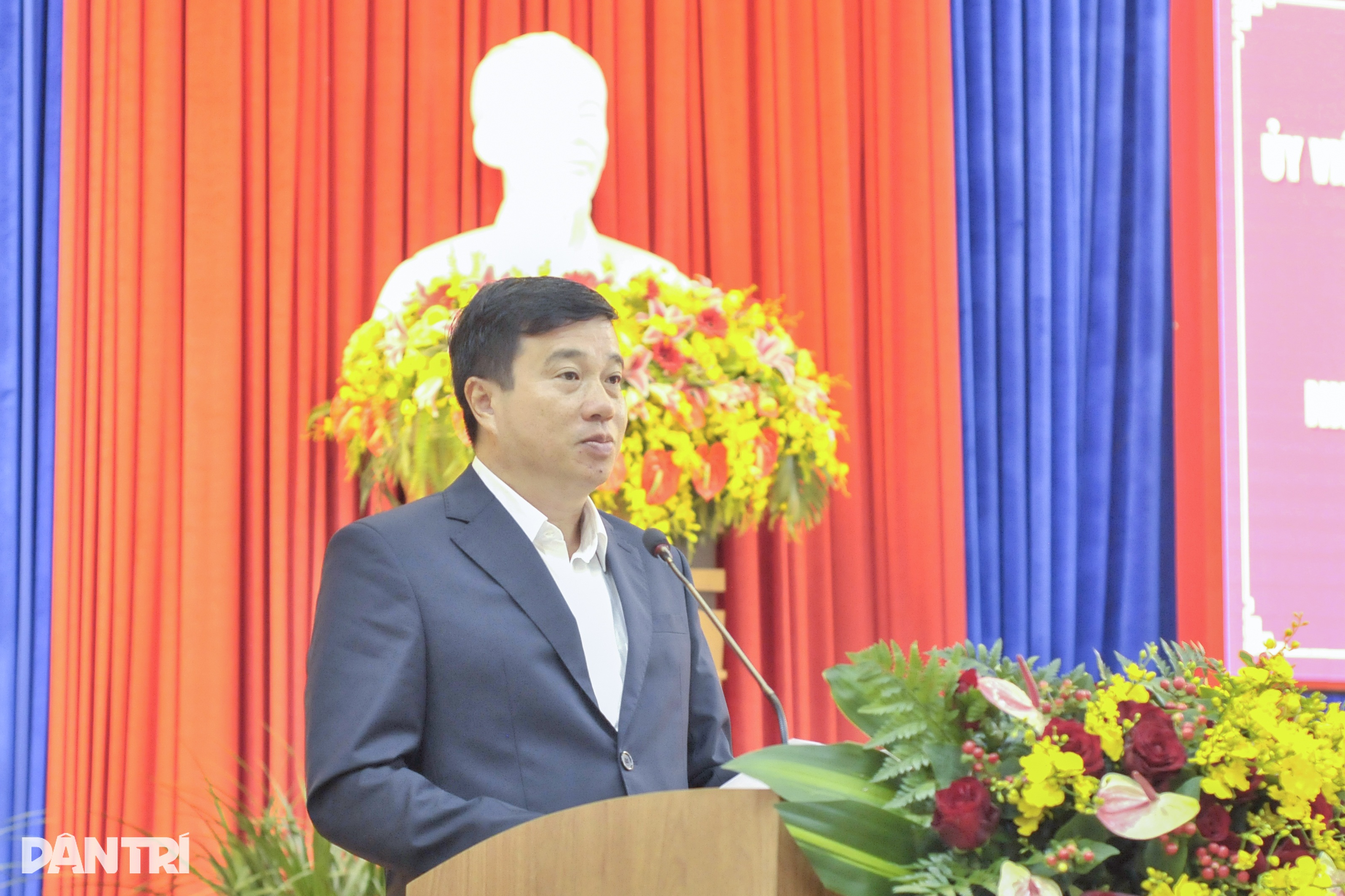 Phó Chủ tịch Quốc hội thăm, tặng quà người có công ở Lâm Đồng - 4 Phó Chủ tịch Quốc hội thăm, tặng quà người có công ở Lâm Đồng - 4