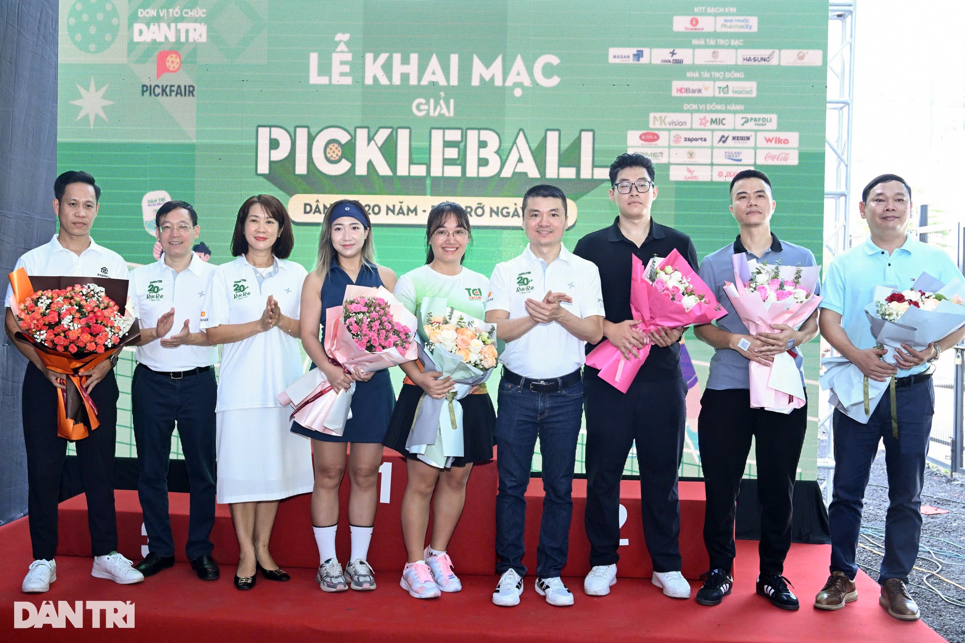 Khởi tranh sôi nổi Giải pickleball Dân trí 20 năm - Rực rỡ ngày mới - 10 Khởi tranh sôi nổi Giải pickleball Dân trí 20 năm - Rực rỡ ngày mới - 10