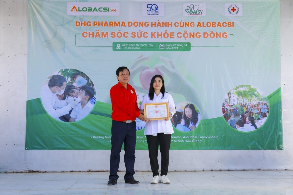 DHG Pharma khởi động hành trình chăm sóc sức khỏe cộng đồng 2024 - 9 DHG Pharma khởi động hành trình chăm sóc sức khỏe cộng đồng 2024 - 9