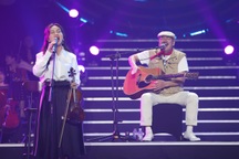 "Vĩ cầm ca" Hiền Lê: "Tôi yêu âm nhạc và con người của nhạc sĩ Trần Tiến"