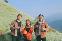 Thung lũng đồi hoa cải nên thơ ở Mộc Châu qua góc máy của chàng trai 9x