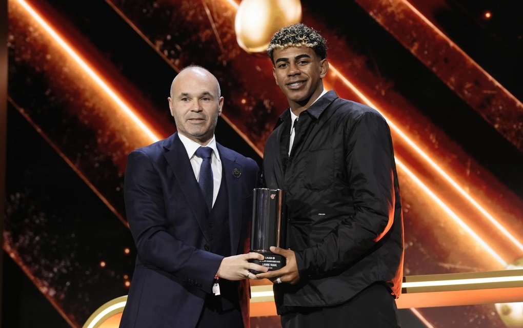 Lamine Yamal trả lời đanh thép khi bị so sánh với C.Ronaldo - 1