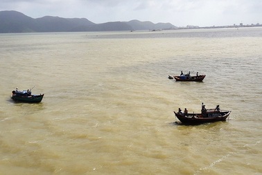 Nghi vấn nam thanh niên nhảy cầu tự vẫn