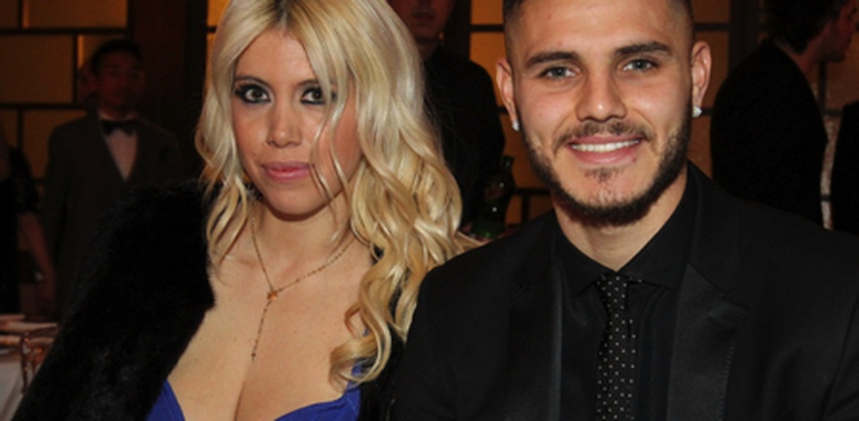 Bà xã Icardi khoe dáng gợi cảm trên mạng xã hội - 4 Bà xã Icardi khoe dáng gợi cảm trên mạng xã hội - 4
