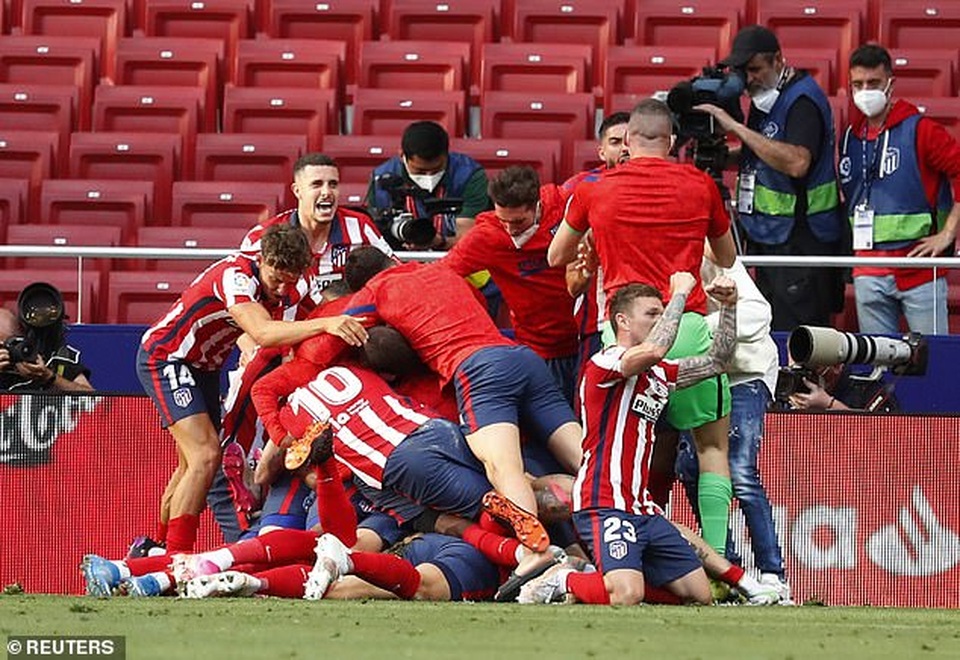 Atletico và Real Madrid thắng nghẹt thở, Barcelona tan mộng vô địch La Liga - 4 Atletico và Real Madrid thắng nghẹt thở, Barcelona tan mộng vô địch La Liga - 4