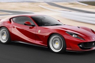 Ferrari kiên quyết không dùng tăng áp cho động cơ V12