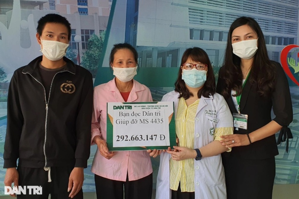 Bạn đọc Dân trí tiếp tục giúp đỡ sản phụ gặp tai biến khi sinh con - 2 Bạn đọc Dân trí tiếp tục giúp đỡ sản phụ gặp tai biến khi sinh con - 2
