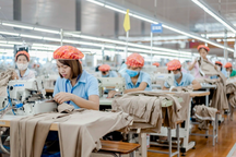 "Có doanh nghiệp dệt may đứt gãy đơn hàng, kéo dài tới năm 2025"