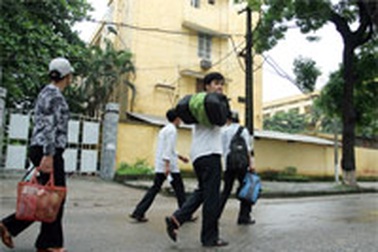 “Cháy” nhà nghỉ dịp thi ĐH