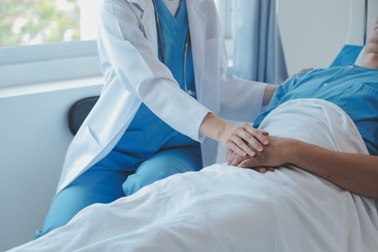 Liệu pháp tâm lý - “Liều thuốc tinh thần” tiếp sức cho người bệnh ung thư