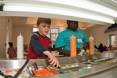 11.000 học sinh Đức bị ngộ độc thức ăn