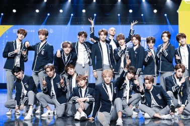 Sao Trung Quốc phải tốt nghiệp trung học cơ sở mới được biểu diễn