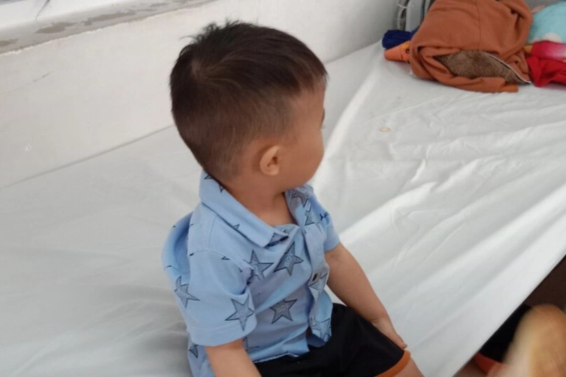 Bệnh viện thiếu dây truyền máu, người nhà bệnh nhân đỏ mắt lùng mua - 2 Bệnh viện thiếu dây truyền máu, người nhà bệnh nhân đỏ mắt lùng mua - 2