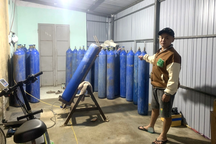 Từ xe chở "khí cười" ở Quảng Nam, phát lộ cả kho chứa ở Đà Nẵng