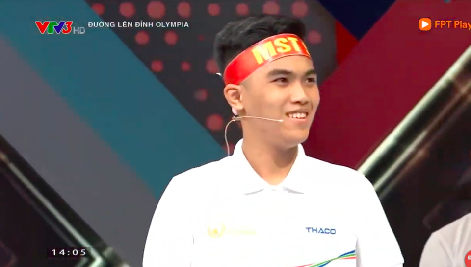 Nhờ câu hỏi cuối cùng, nam sinh Hà Nội chiến thắng cuộc thi tháng Olympia - 1 Nhờ câu hỏi cuối cùng, nam sinh Hà Nội chiến thắng cuộc thi tháng Olympia - 1