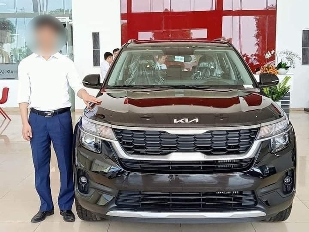 Kia Seltos mới mua 5 ngày thì bốc cháy, chủ xe nhận cái kết ấm lòng - 2 Kia Seltos mới mua 5 ngày thì bốc cháy, chủ xe nhận cái kết ấm lòng - 2