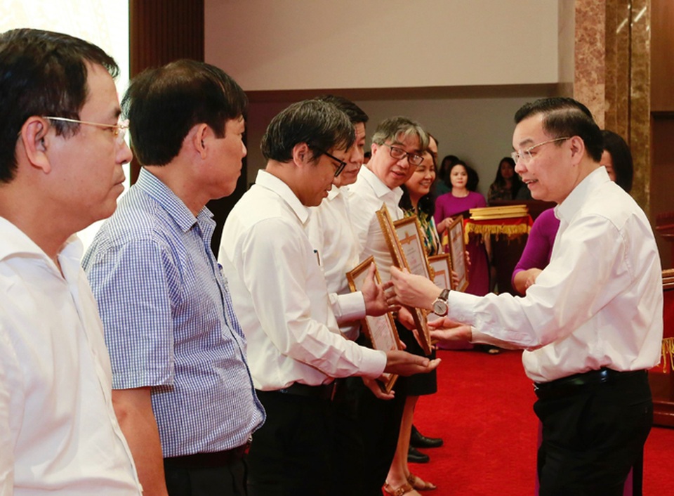 Ông Chu Ngọc Anh: Kinh tế tri thức của Thủ đô chưa phát triển mạnh - 2 Ông Chu Ngọc Anh: Kinh tế tri thức của Thủ đô chưa phát triển mạnh - 2