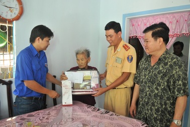 Đoàn viên, thanh niên Cần Thơ tri ân mẹ Việt Nam anh hùng