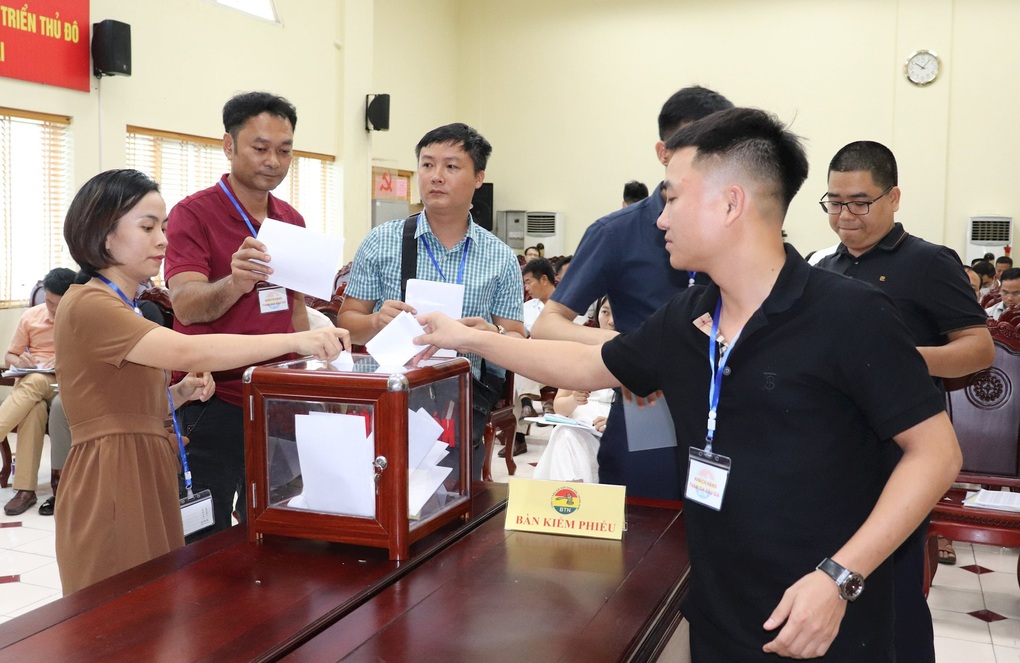 Hà Nội sẽ tiếp tục đấu giá 3 mỏ cát khủng ở huyện Ba Vì - 1 Hà Nội sẽ tiếp tục đấu giá 3 mỏ cát khủng ở huyện Ba Vì - 1