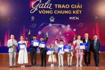 8 thí sinh giành chiến thắng tại cuộc thi Piano mở rộng toàn quốc
