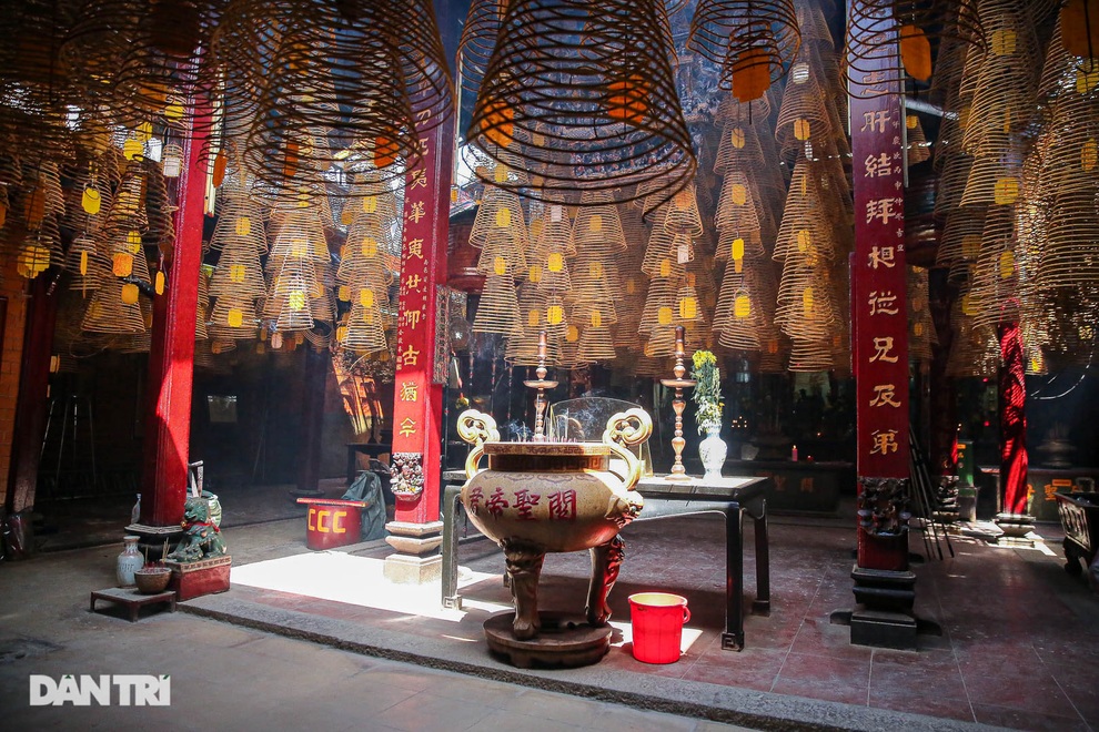 Độc đáo ngôi chùa cổ trăm tuổi nổi tiếng giữa lòng Cần Thơ - 3 Độc đáo ngôi chùa cổ trăm tuổi nổi tiếng giữa lòng Cần Thơ - 3
