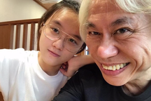 10 năm yêu đương sóng gió của cặp tình nhân lệch tuổi nổi tiếng châu Á