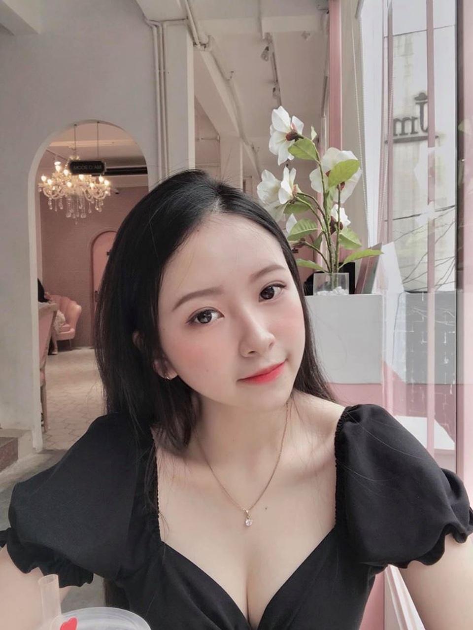 4 cô giáo xinh đẹp sở hữu gương mặt trẻ thơ “hút hồn” dân mạng - 3 4 cô giáo xinh đẹp sở hữu gương mặt trẻ thơ “hút hồn” dân mạng - 3