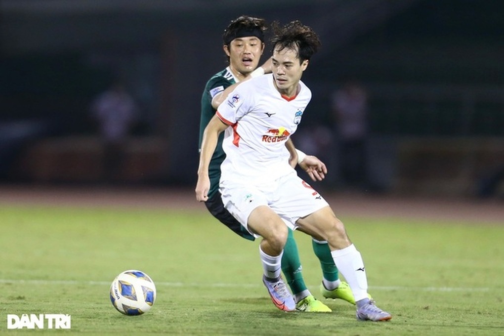 Báo Hàn Quốc phản ứng thế nào khi Văn Toàn sang K-League thi đấu? - 1 Báo Hàn Quốc phản ứng thế nào khi Văn Toàn sang K-League thi đấu? - 1