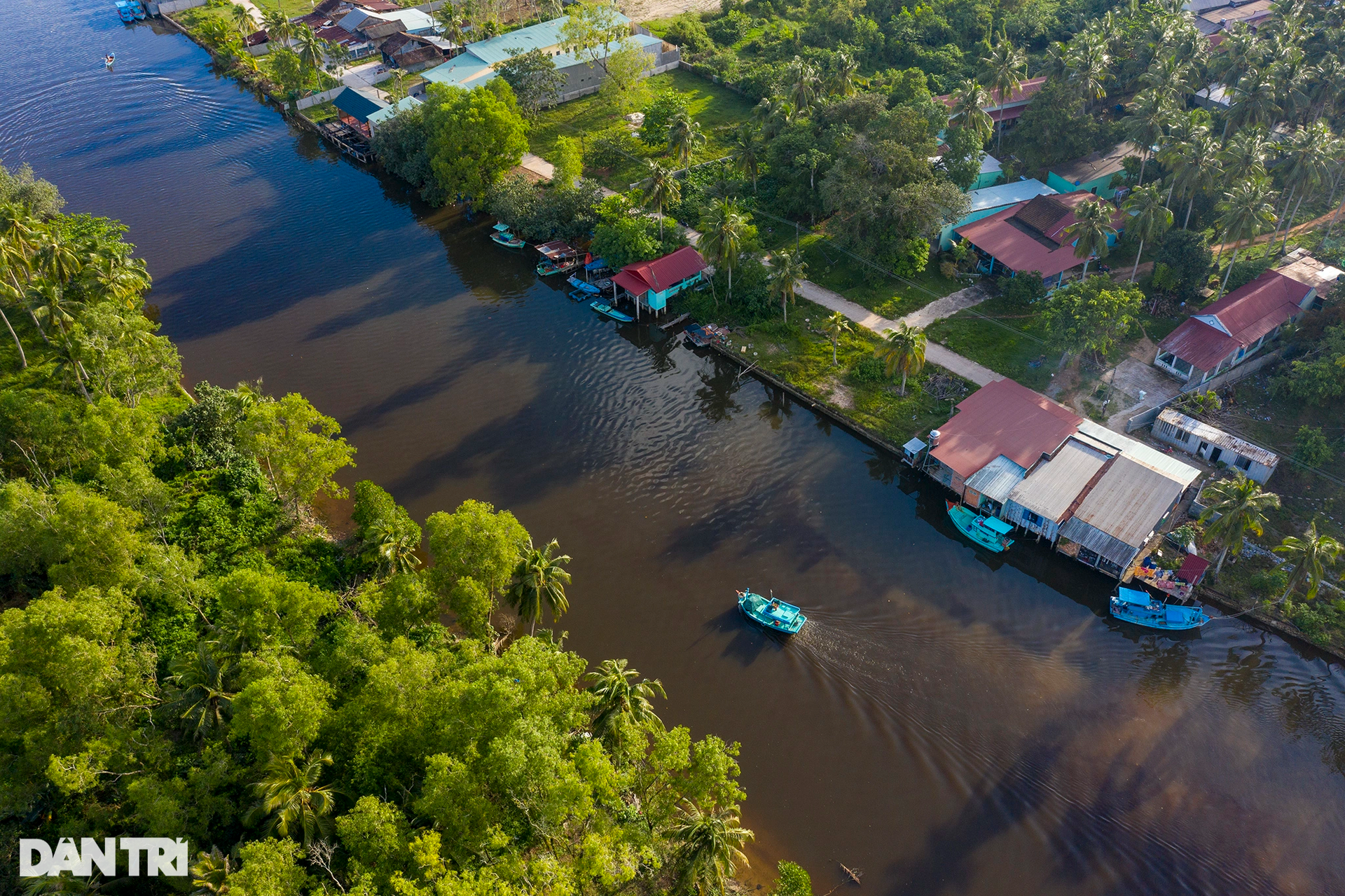 Khám phá hệ thống sông, rạch dài hàng trăm kilomet trên đảo Phú Quốc - 2 Khám phá hệ thống sông, rạch dài hàng trăm kilomet trên đảo Phú Quốc - 2