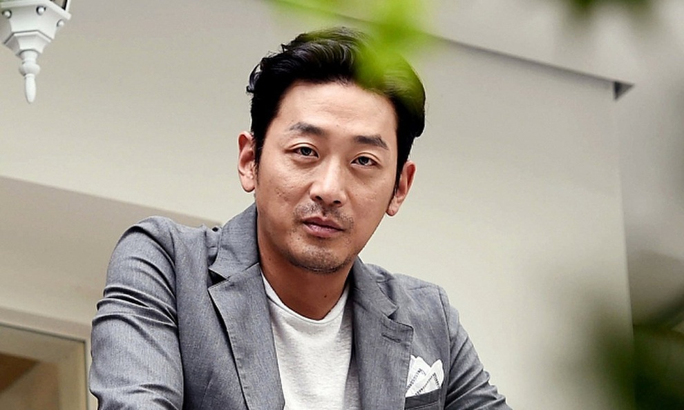 Ông hoàng phòng vé Ha Jung Woo bị phạt hơn 25.000 USD - 1 Ông hoàng phòng vé Ha Jung Woo bị phạt hơn 25.000 USD - 1
