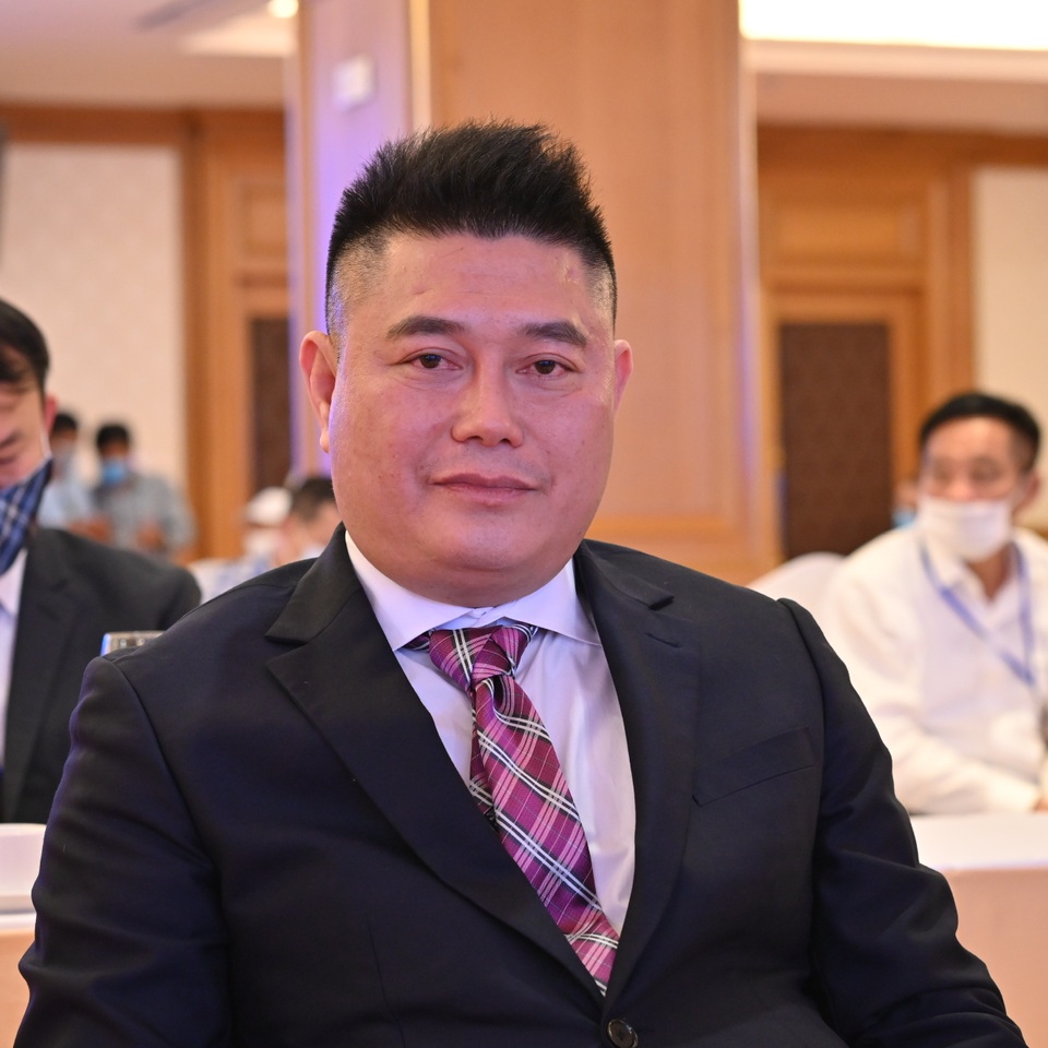Bầu Thụy vào HĐQT LienVietPostBank, cổ đông mong giá cổ phiếu phi mã - 3 Bầu Thụy vào HĐQT LienVietPostBank, cổ đông mong giá cổ phiếu phi mã - 3