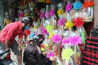 Giỏ quà tết toàn hàng Việt, hút khách