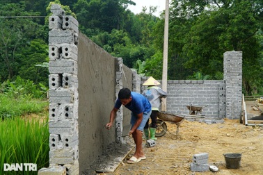 Gấp rút thi công điểm trường Dân trí nơi vùng cao Thanh Hóa