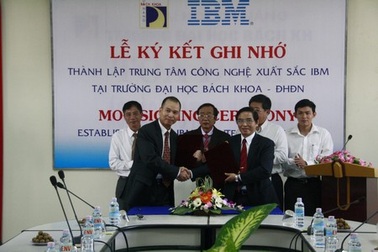 IBM thành lập Trung tâm công nghệ xuất sắc tại miền Trung