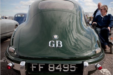 Xe “độc”, khách hàng lạ