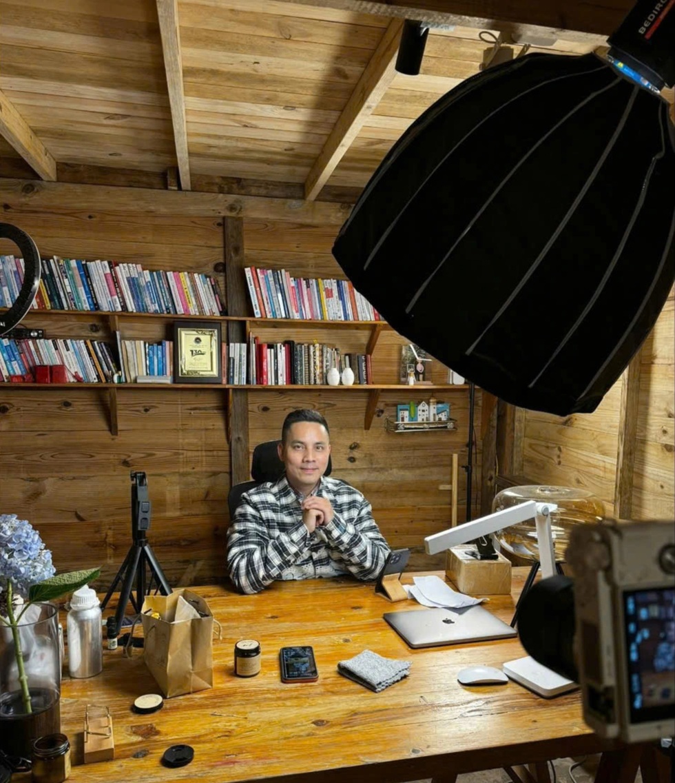 Tiểu thương thu hàng tỷ đồng/tháng, thoát phá sản nhờ dám bỏ chợ - 7 Tiểu thương thu hàng tỷ đồng/tháng, thoát phá sản nhờ dám bỏ chợ - 7