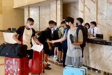 Quang Hải, Xuân Trường bất ngờ hội quân sớm, Tiến Linh "mất tích"