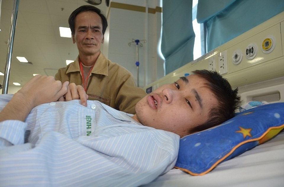 Chàng trai mắc tim bẩm sinh đã thoát chết kỳ diệu nhờ sự giúp đỡ của bạn đọc - 3 Chàng trai mắc tim bẩm sinh đã thoát chết kỳ diệu nhờ sự giúp đỡ của bạn đọc - 3