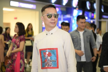 NTK Đỗ Trịnh Hoài Nam thiết kế đầm dạ hội cho các minh tinh tại Cannes