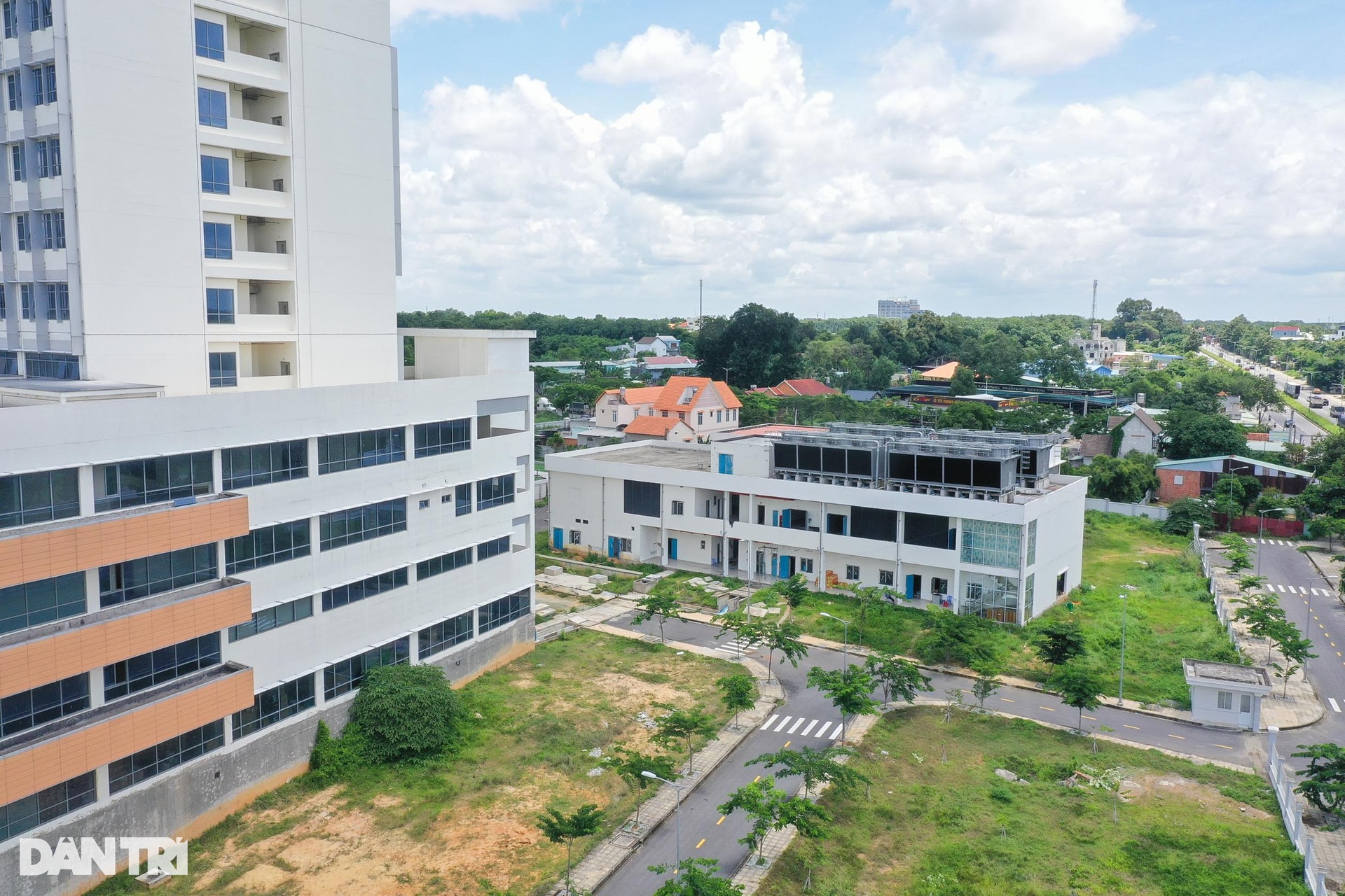 Cận cảnh dự án Bệnh viện Đa khoa tỉnh Bình Dương gần 10 năm trễ hẹn - 8