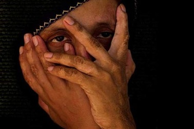 “Saving Face” - câu chuyện về những phụ nữ bị tạt a-xít 