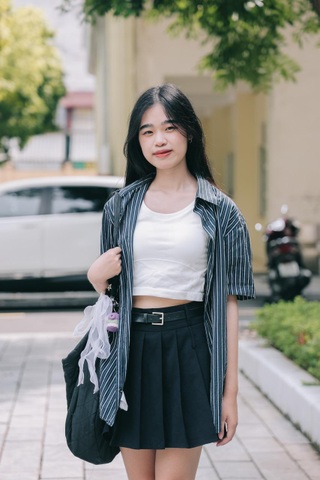 Thời trang đến trường của gen Z ở Hà Nội: Chất nhưng kín đáo, trẻ trung - 4