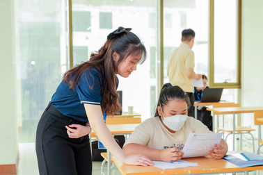 Phụ huynh "sốt sắng" cho con đi rèn tinh thần học chủ động