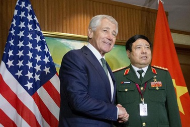 Mỹ, Pháp, Anh sốt sắng về Biển Đông khi gặp Bộ trưởng Phùng Quang Thanh