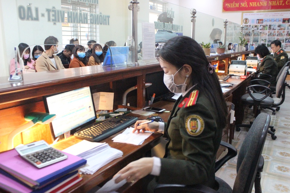 Phòng Quản lý xuất nhập cảnh vắng bất thường ngày đầu năm - 7 Phòng Quản lý xuất nhập cảnh vắng bất thường ngày đầu năm - 7