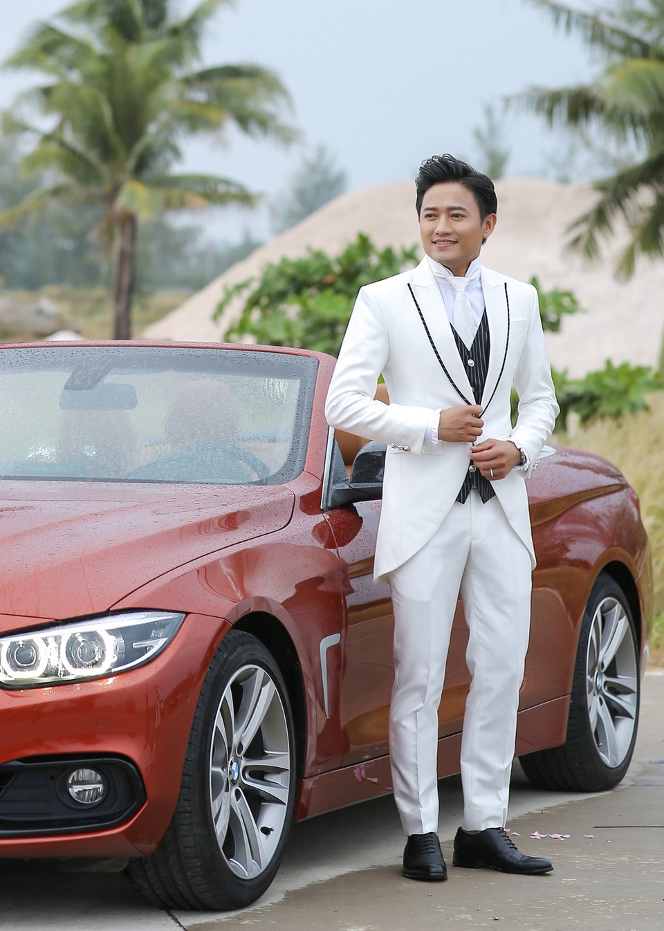 Quý Bình và bà xã doanh nhân làm tiệc báo hỷ lãng mạn ở Phú Quốc - 9 Quý Bình và bà xã doanh nhân làm tiệc báo hỷ lãng mạn ở Phú Quốc - 9